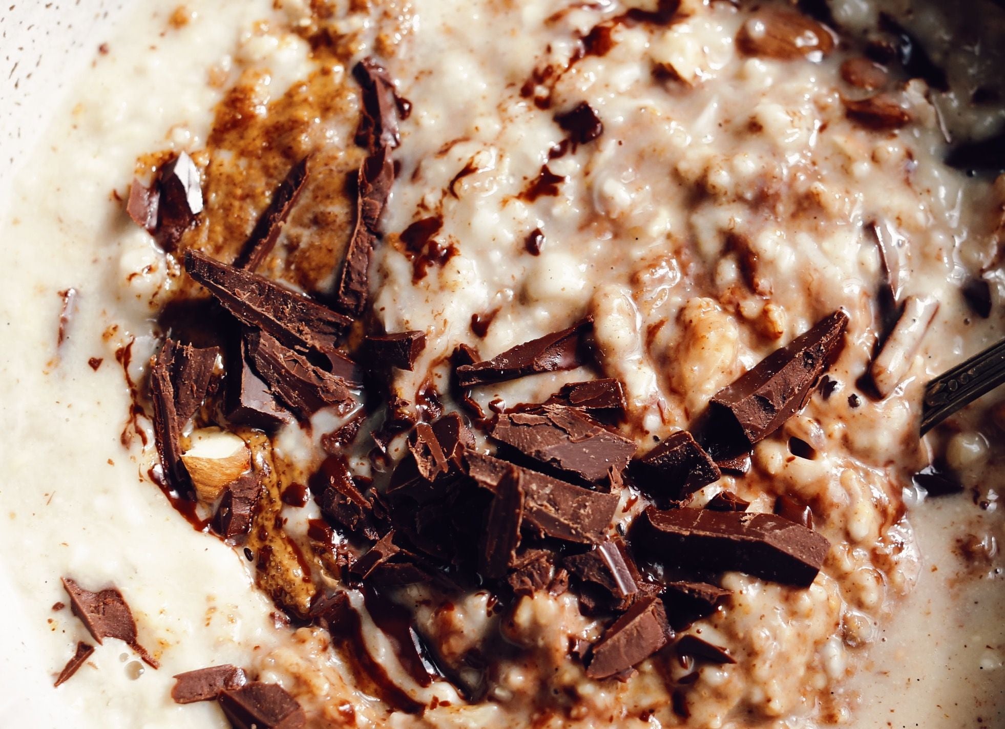 Chocolate Almond Butter Oatmeal